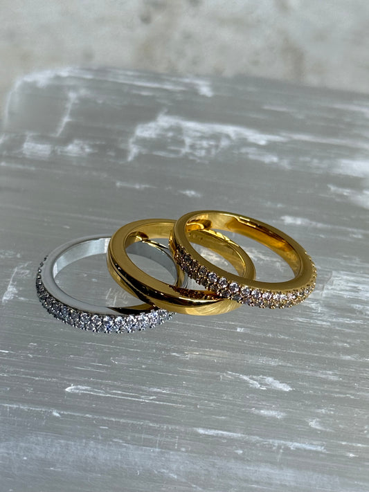 The Serene Two Tone Ring Stack