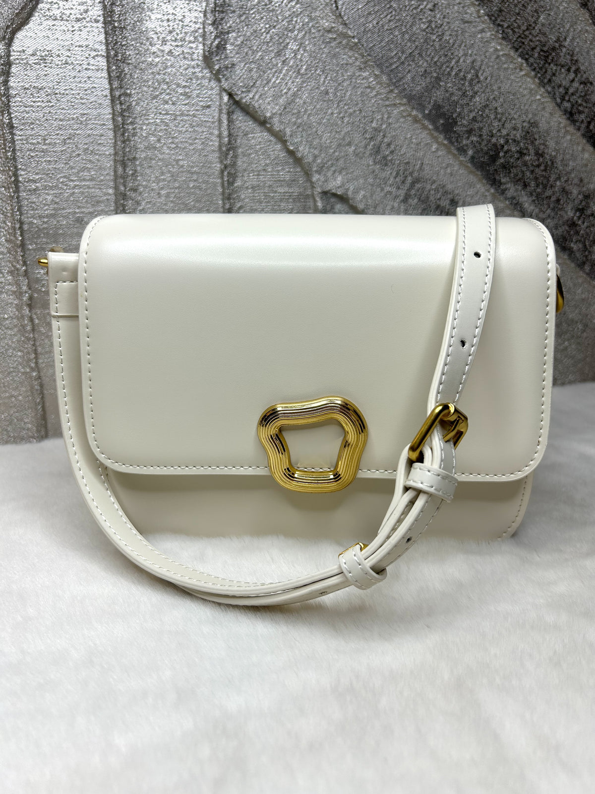 Geniue Leather Cream Bag