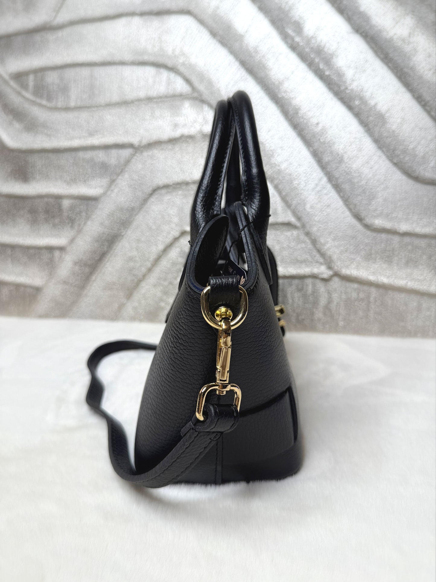 Genuine leather small shoulder bag