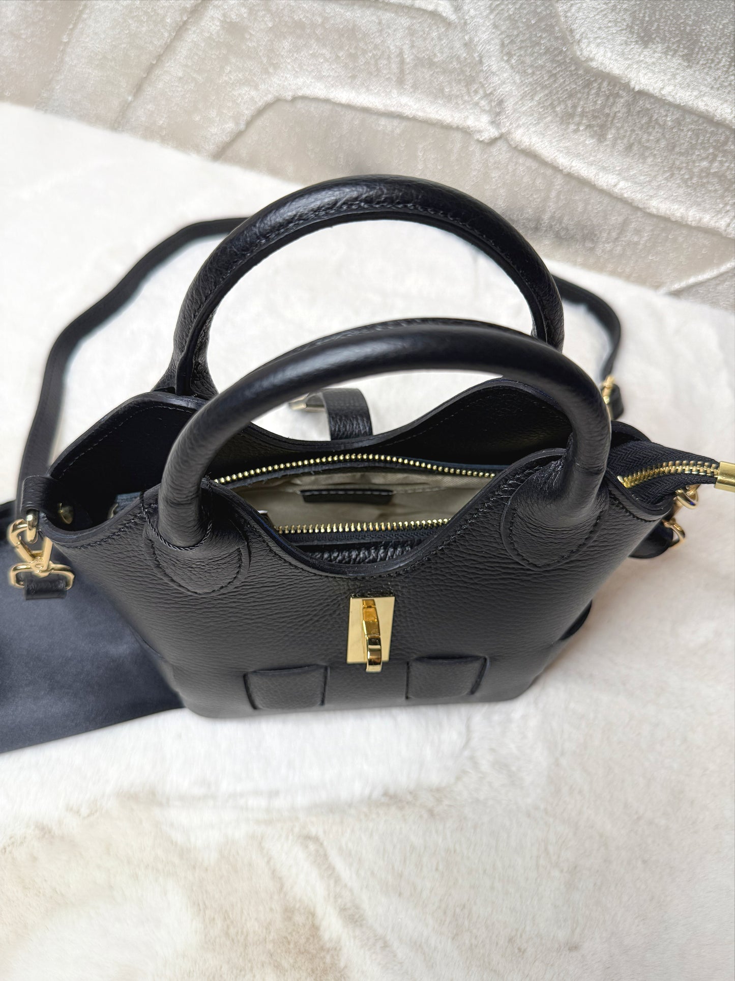 Genuine leather small shoulder bag